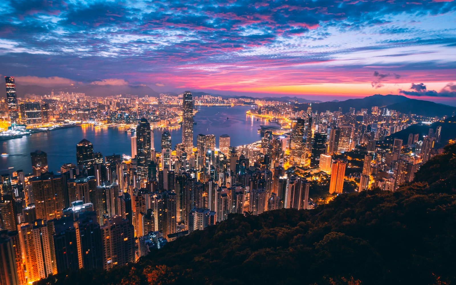 Hong Kong harbour and skyline at dusk